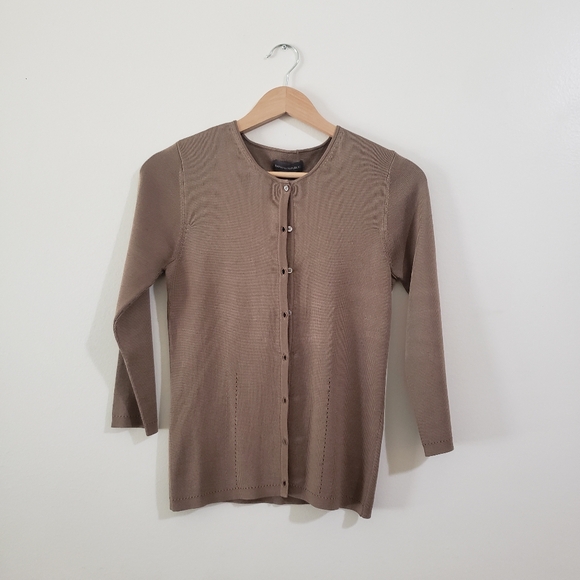 BANANA REPUBLIC 100% Silk Vest and Sweater Set - Picture 12 of 12